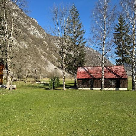 Mountain Cottage Komarnica Savnik Exterior photo